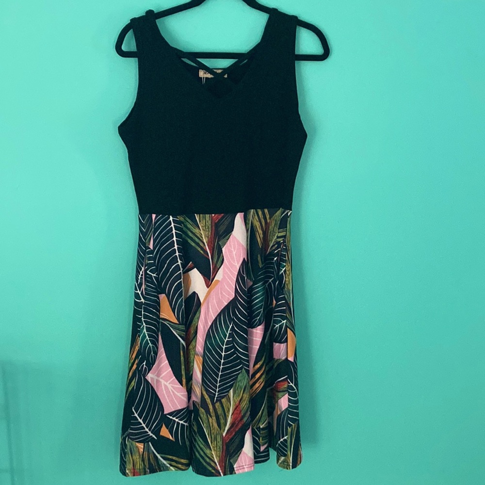 Moyabo Womens Sleeveless V Neck Criss Cross Midi Flared Tank Dress with Pockets